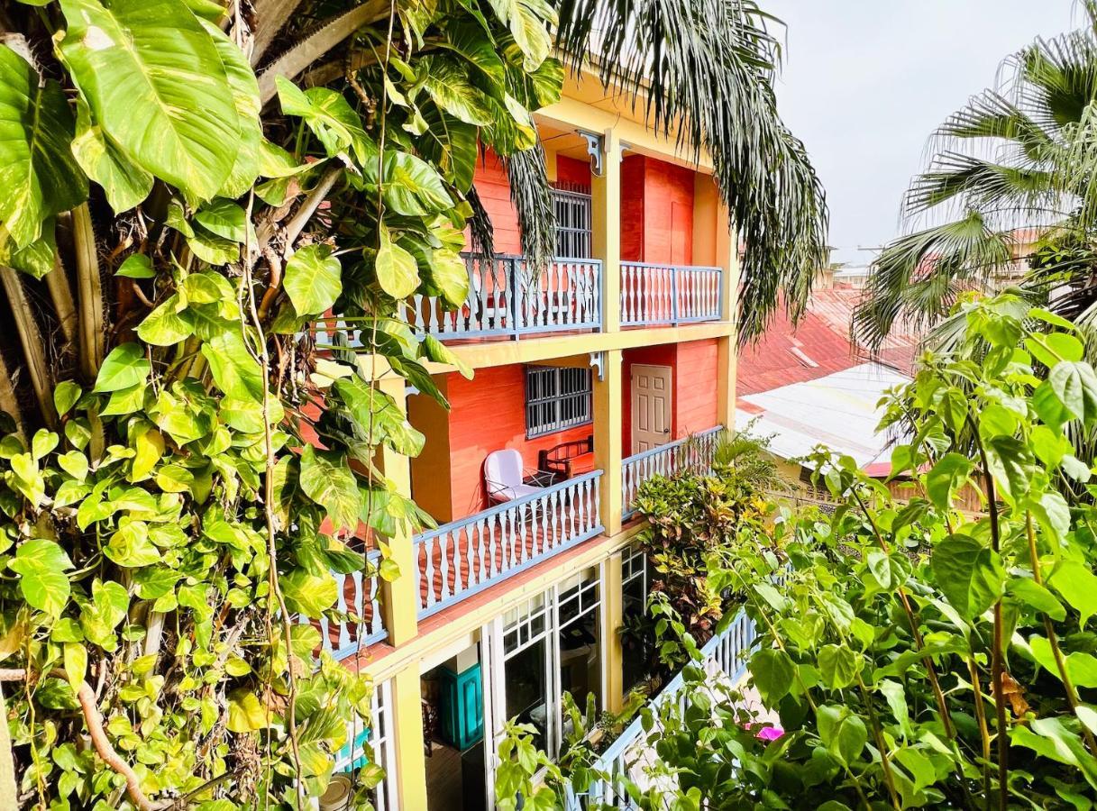 Hotel Casona De La Isla Flores Exterior foto
